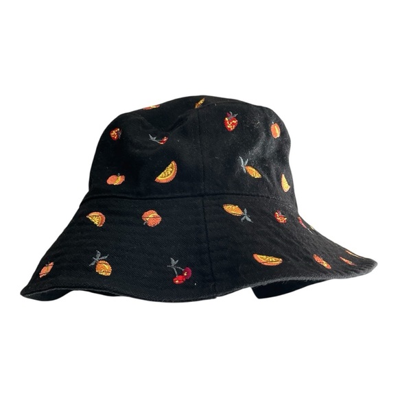 Urban Outfitters Black Fruit Bucket hat cherry, orange & peaches - Picture 1 of 6